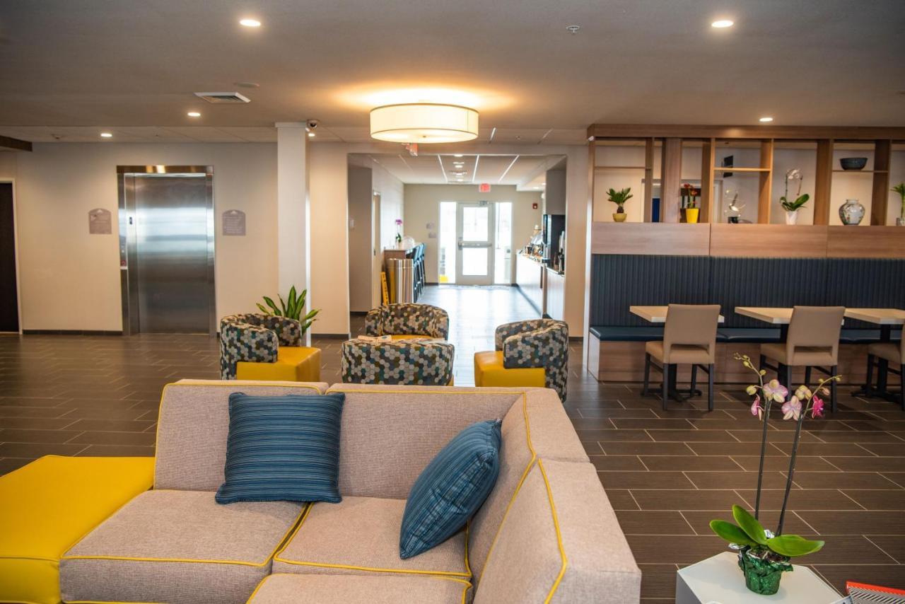 Microtel Inn & Suites By Wyndham Карлайл Екстериор снимка