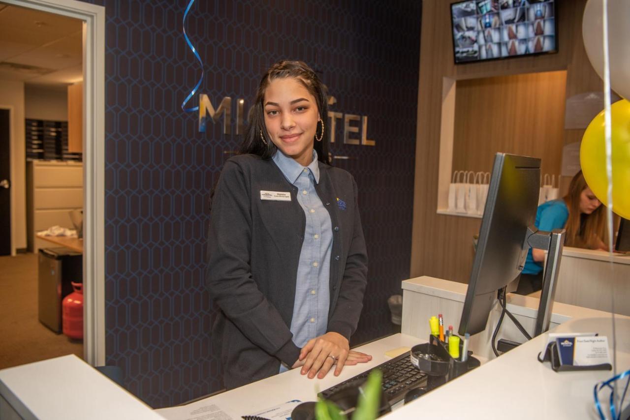 Microtel Inn & Suites By Wyndham Карлайл Екстериор снимка
