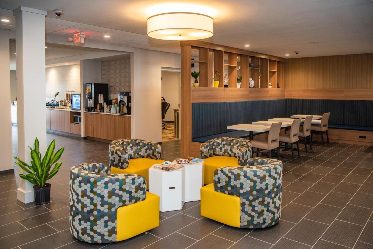 Microtel Inn & Suites By Wyndham Карлайл Екстериор снимка